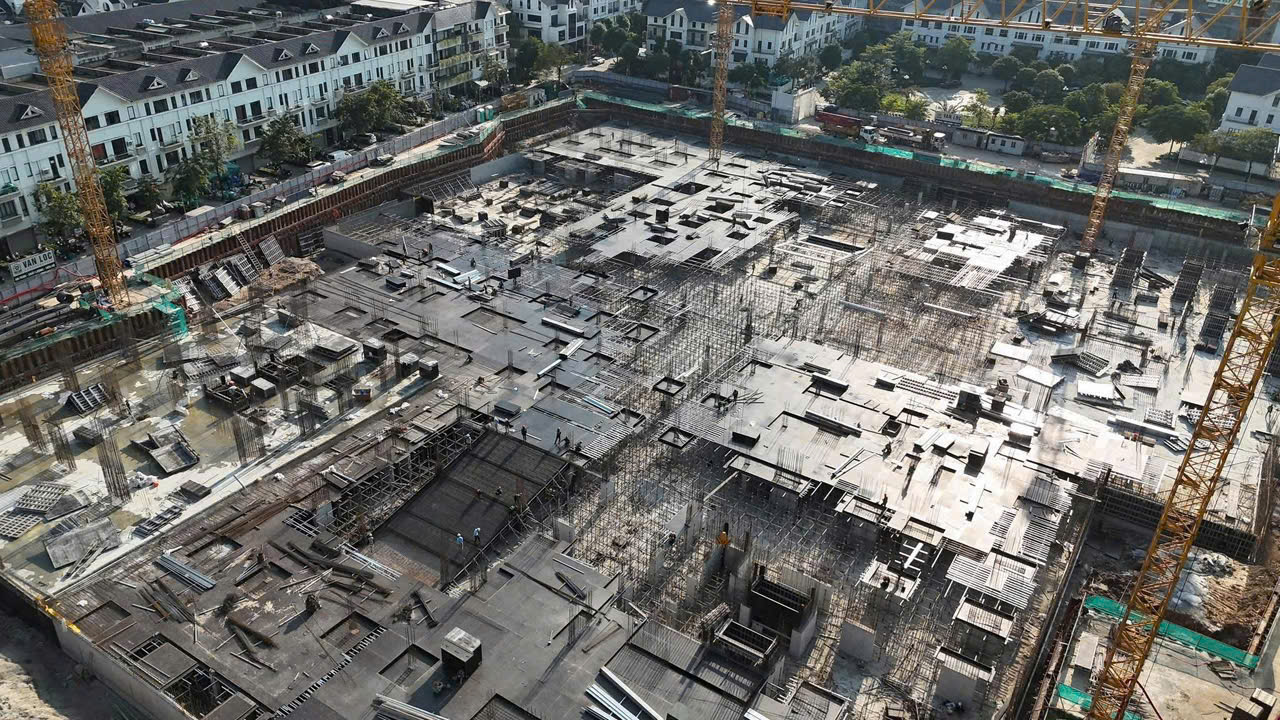 Chung cư Hà Nội 2026: Nguồn cung sơ cấp bùng nổ và kịch bản hạ nhiệt áp lực giá